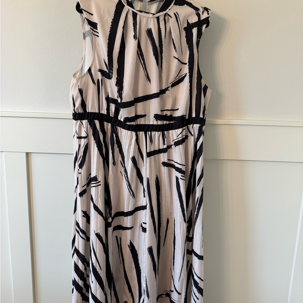 SHEIN Tan and Black Mock Neck Midi Dress